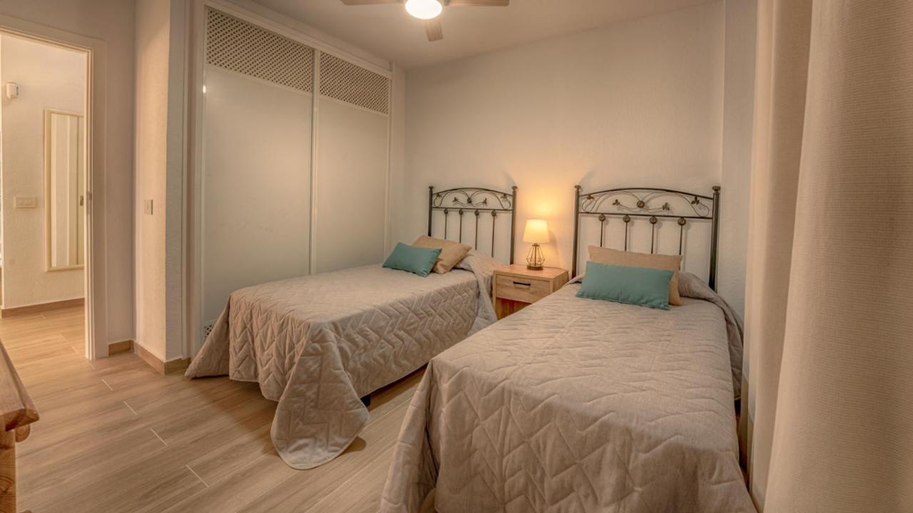 ארונה Holidays In The Sun, The Heights, Playa Los Cristianos מראה חיצוני תמונה